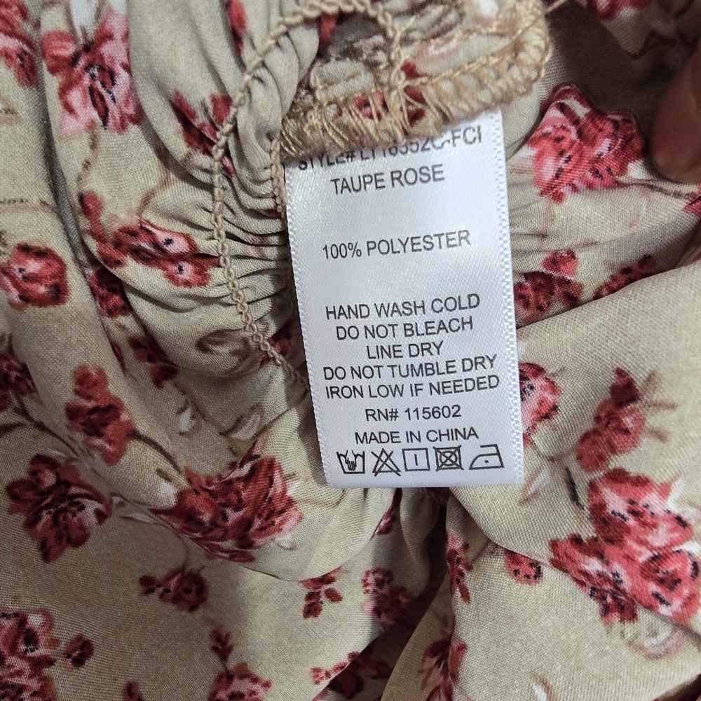 Altar'd State Rose Taupe Floral Print Smocked Long Sleeve Top NEW - Picture 7 of 8